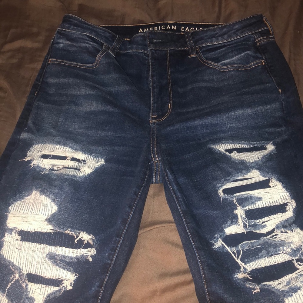 Super Hi-rise jegging distressed. Super stretch